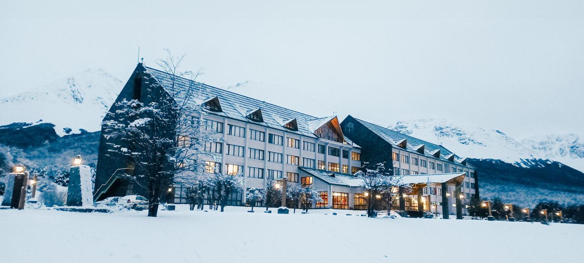 Wyndham Garden Ushuaia Hotel Del Glaciar Exterior photo