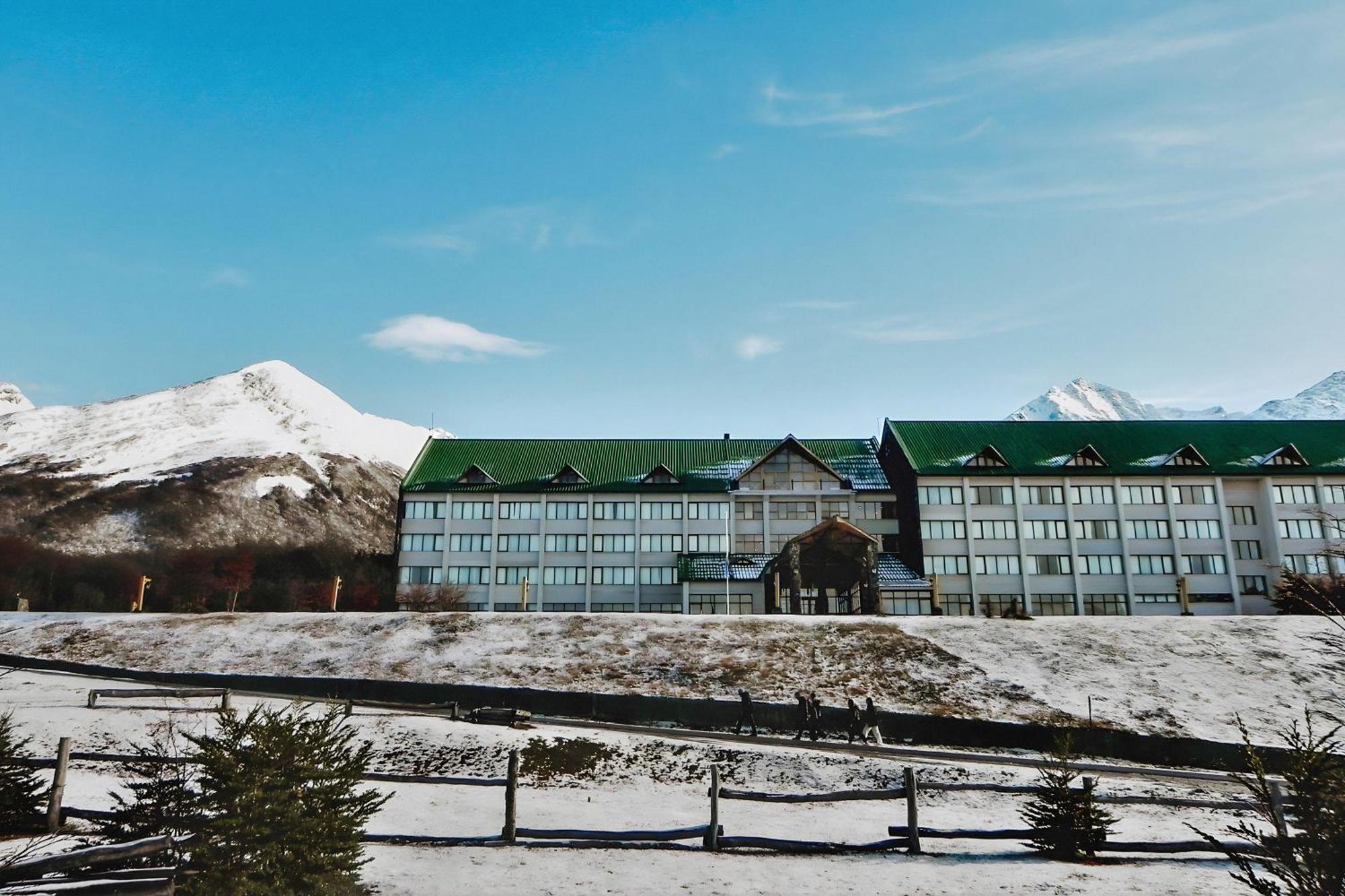 Wyndham Garden Ushuaia Hotel Del Glaciar Exterior photo